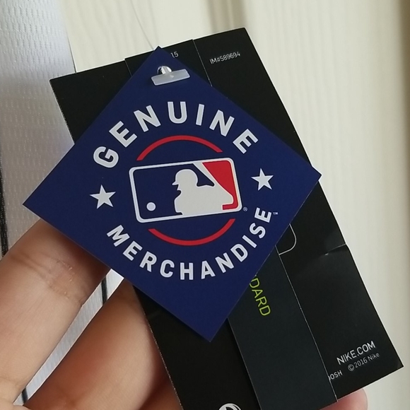 MICHEAL JORDAN WHITE CHICAGO WHITE SOX THROWBACK JERSEY - Picture 4 of 7